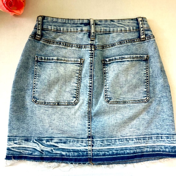SO Mini Button Front Denim Short Jean Skirt Size 7 - Picture 7 of 7